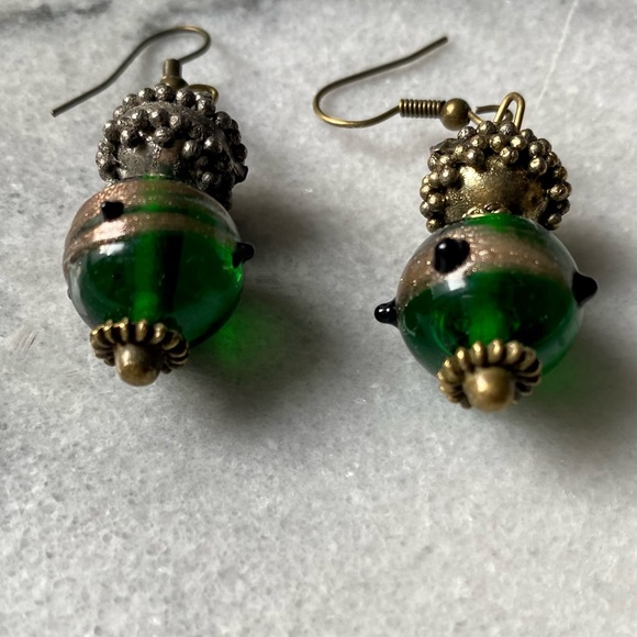 Handmade Lampwork Glass Bead Earrings Emerald Green Bronze Color Appliqué Dangle - Picture 2 of 5